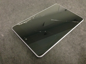 Cracked Google Nexus 7, Broken Asus Nexus 7